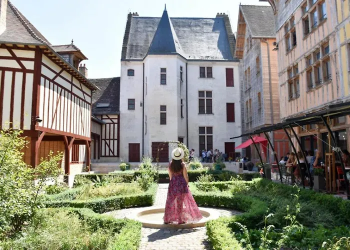 Maison Juvénal des Ursins